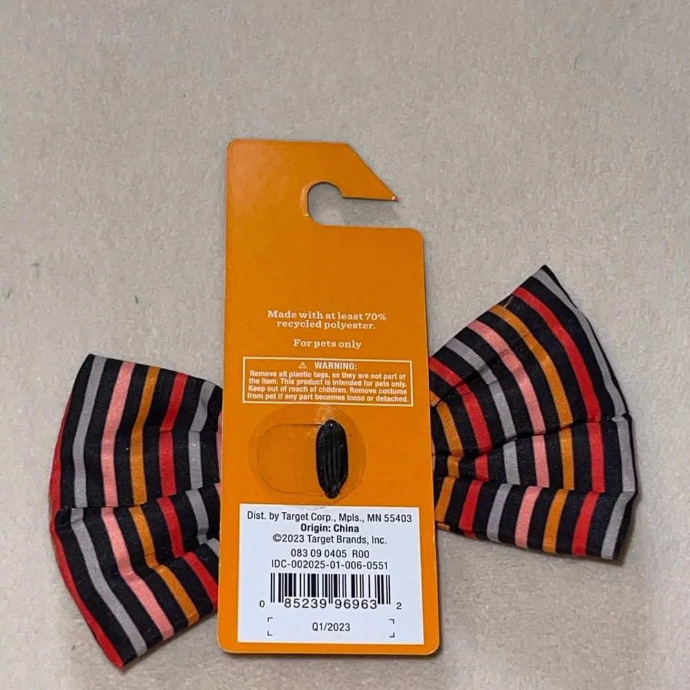 Hyde‎ & Eek! Striped Pet Bow Tie Collar Slide in Black, Orange, Red, Gray